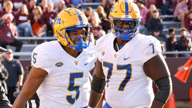 Pitt LT Carter Warren (77)